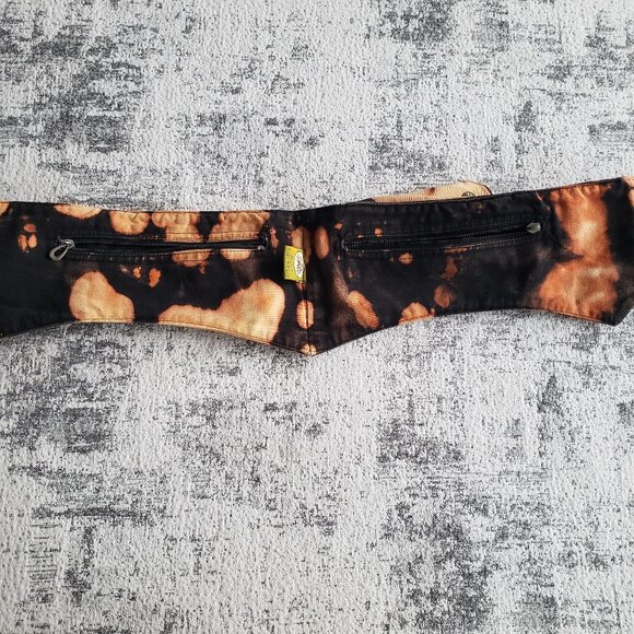 Rabbit and Empee Tie Dye Waist Utility Pocket Belt Length: 43" - Picture 8 of 11